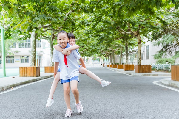 瓯海小学生军旅体验夏令营